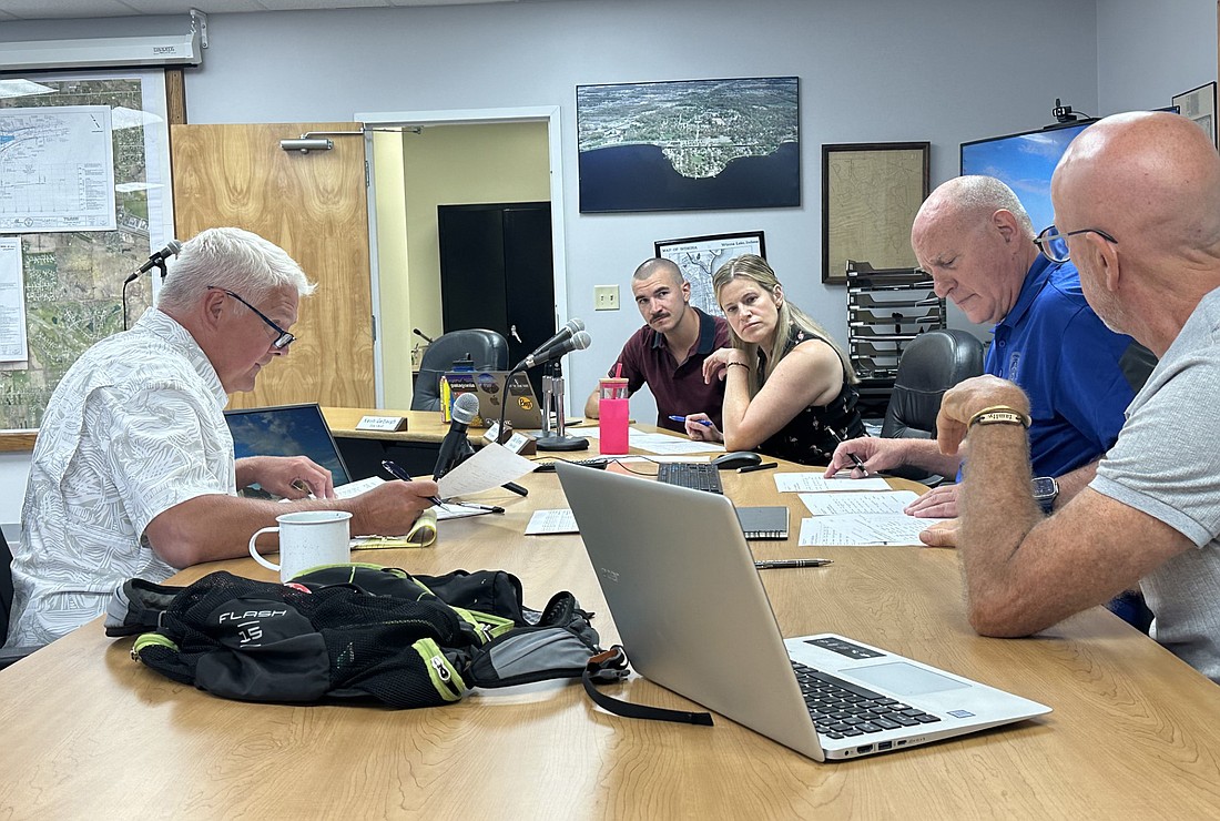 The Winona Lake Town Council budget committee met with Town Marshal Joe Hawn Friday to help complete the town’s 2024 budget. Pictured (L to R) are Hawn, Councilman Austin Reynolds, Councilwoman and clerk-treasurer-elect Heather James, Town Manager Craig Allebach and Council President Rick Swaim. Photo by David Slone, Times-Union