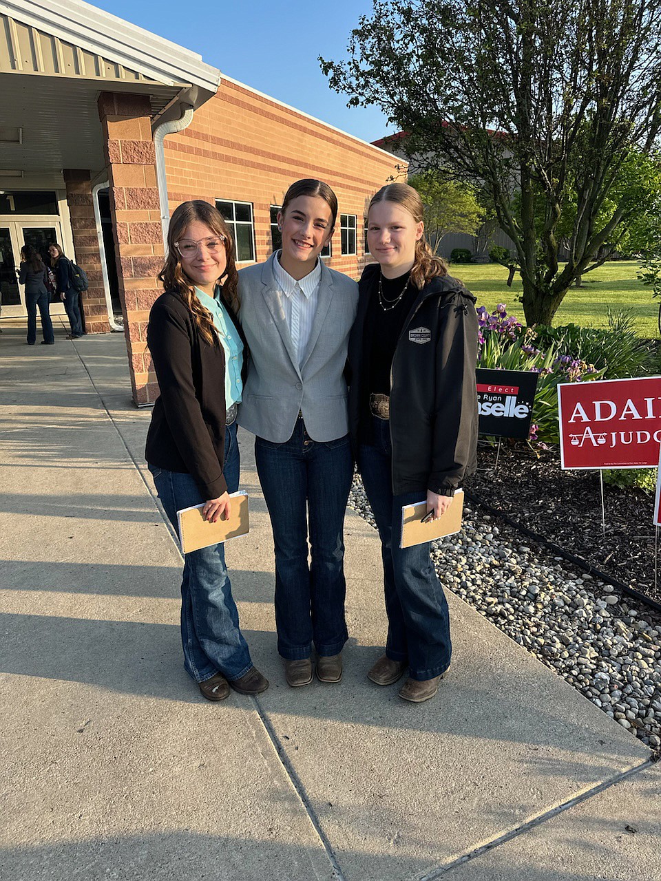 Pictured (L to R) are Natalie Hohman and Gretchen Robinson.