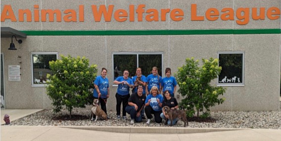 Pictured are, front row: Kierston Jones, Maverick; Tonya Blanchard, Animal Welfare League of Kosciusko County executive director; Katie Platt, AWL advocate and event rider; second row: canine techs: Niki Sedlacek, Riley Slone, Jill Smith, Jordyn Walker and Kelsey Jeffery. Photo Provided.