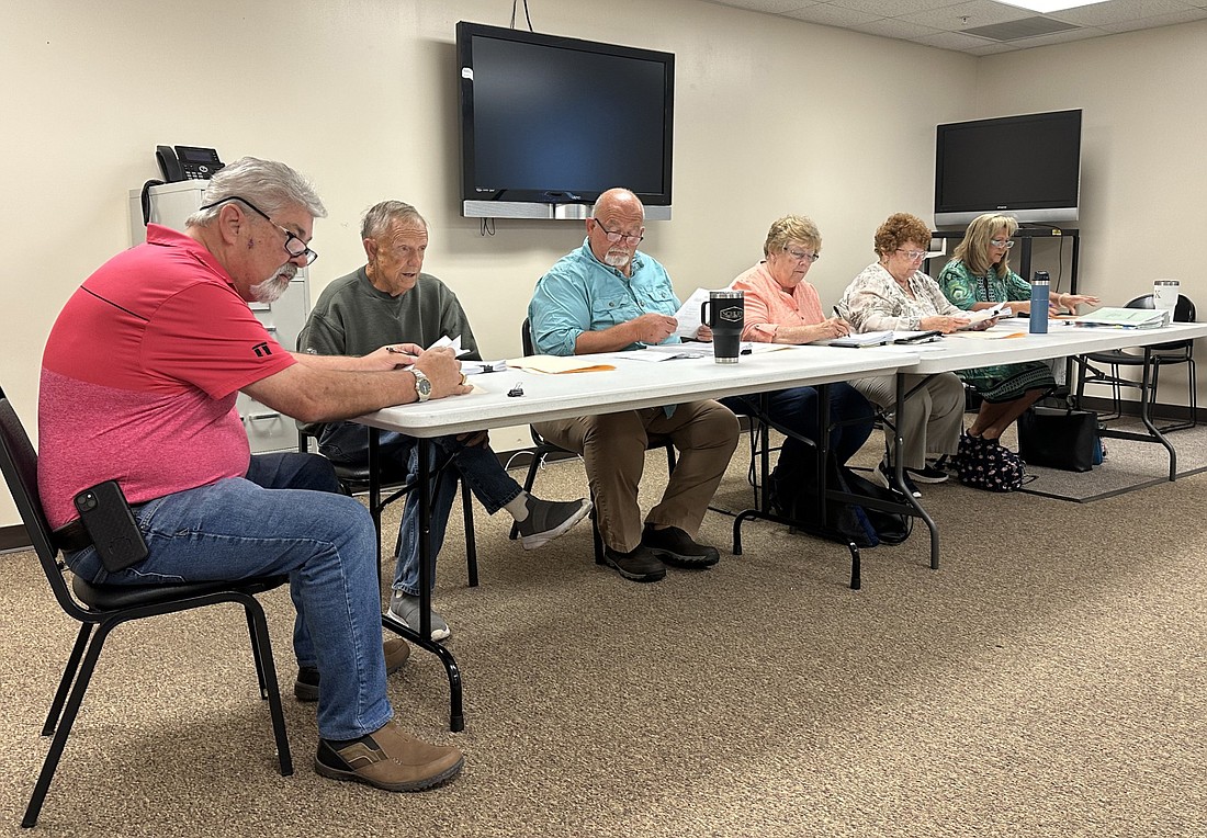 Kosciusko County Council met Thursday morning for their informational session, with their regular meeting scheduled for 6 p.m. Sept. 12 in the old courtroom of the county courthouse. Pictured (L to R) are Tony Ciriello, Dave Wolkins, President Mike Long, Sue Ann Mitchell, Joni Truex and Kimberly Cates. Not present was Vice President Kathy Groninger. Photo by David Slone, Times-Union