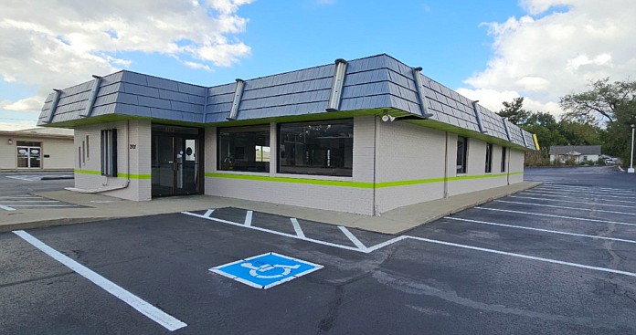 The old Penguin Point on East Center Street recently was spruced up ahead of plans to open a Beef-A-Roo. Photo by Dan Spalding, NewsNowWarsaw