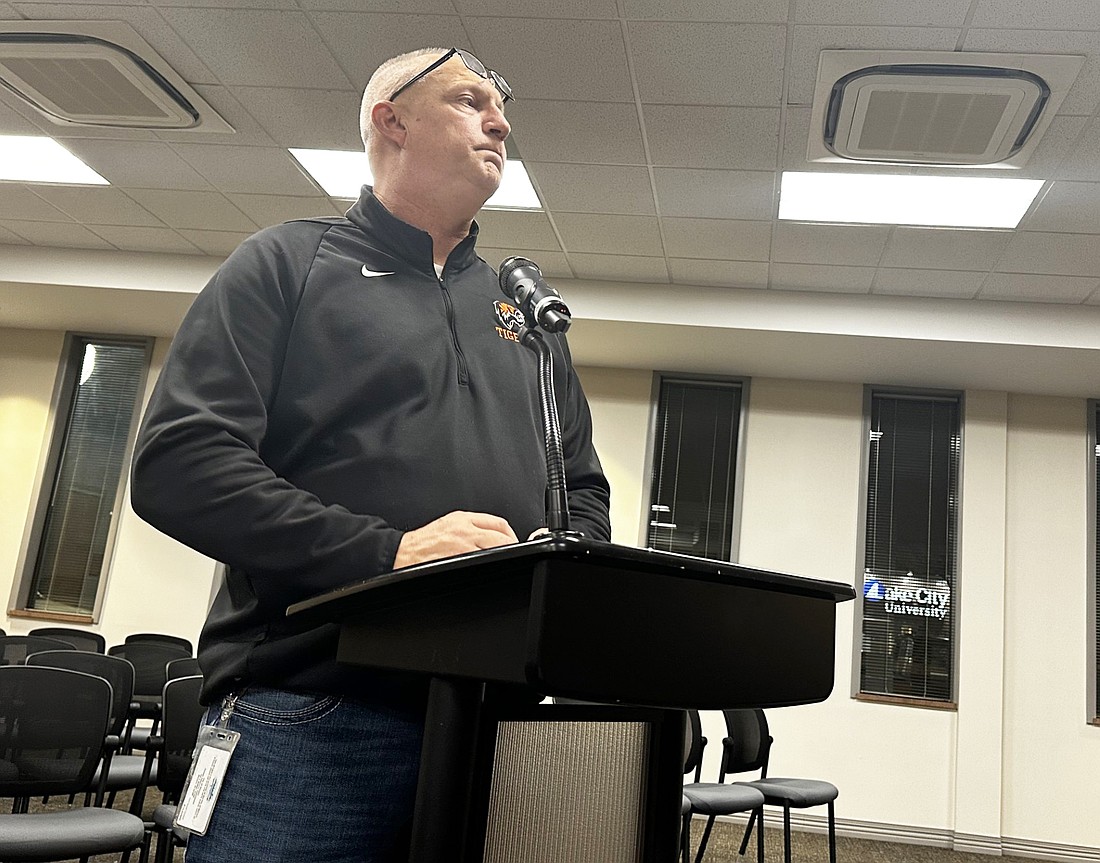 City of Warsaw Human Resources Director Denny Harlan explains the changes to the personnel handbook to the Warsaw Common Council at their meeting Monday. Photo by David Slone, Times-Union