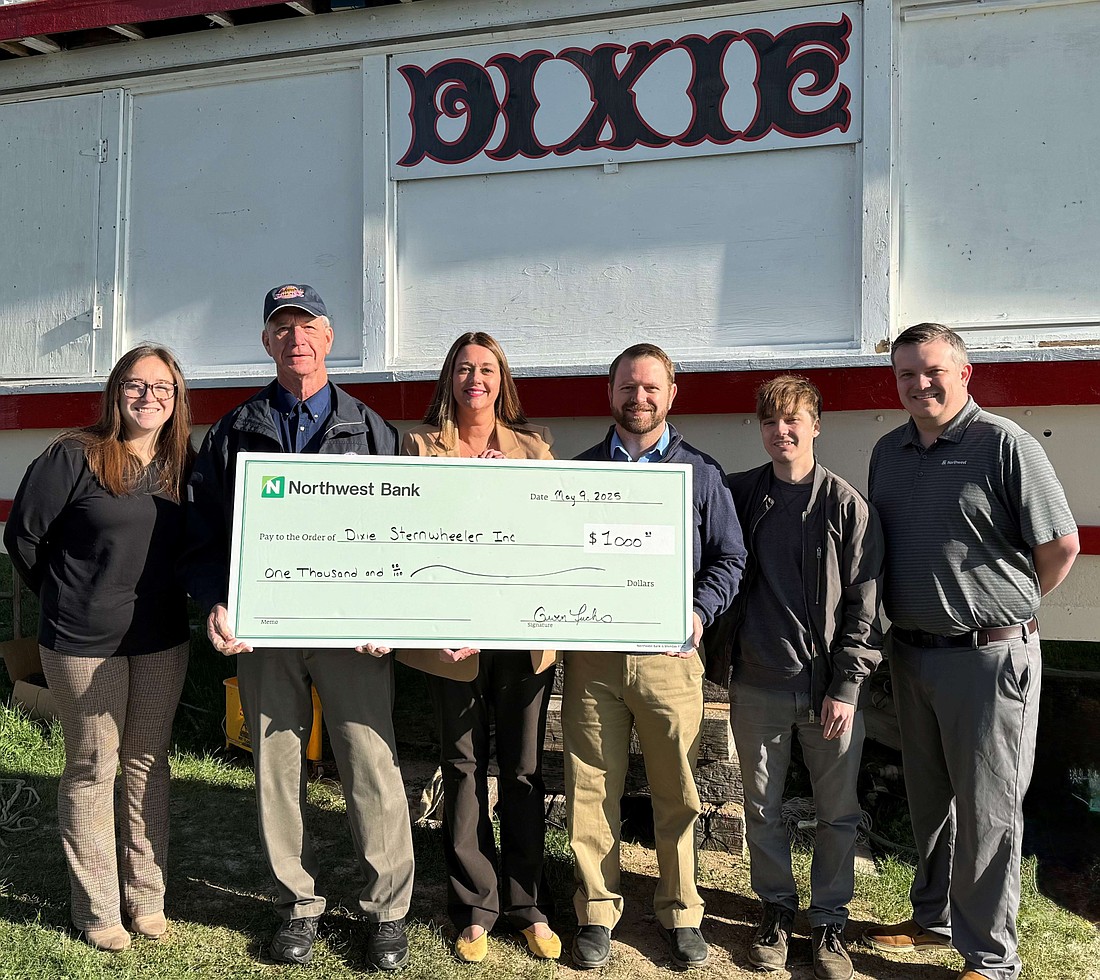 Northwest Bank recently donated $1,000 to the Dixie Sternwheel. Pictured (L to R) are Molly Anson, Northwest Bank; Bob Dailey, Dixie Sternwheeler; Gwen Fuchs, Northwest Bank; Josh Himelick, Northwest Bank; Lloyd Ingram, Northwest Bank; and Devin Schultis, Northwest Bank. Photo Provided