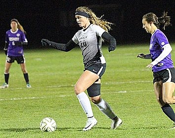 Lady Lancers Win Regular-Season Finale