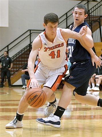 Tigers Pull Away From Blazers, Extend Win Streak