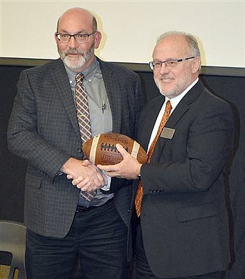 Warsaw Hires Hall Of Fame Football Coach
