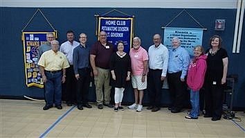 Kiwanis Club Installs New Officers