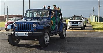 Valley Seniors Parade Through Akron And Mentone To Celebrate Graduation