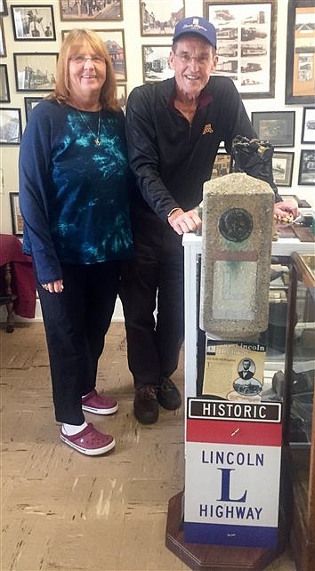 Minnesota Couple Visits Jail Museum