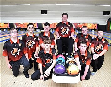 Warsaw Bowlers Advance To Semi-State Competition