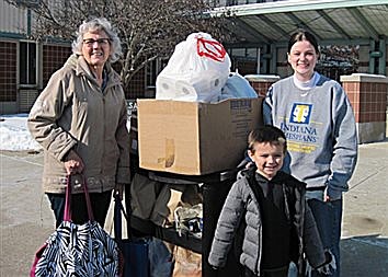 Kosciusko County Extension Homemakers Donate To H.S. Pantries