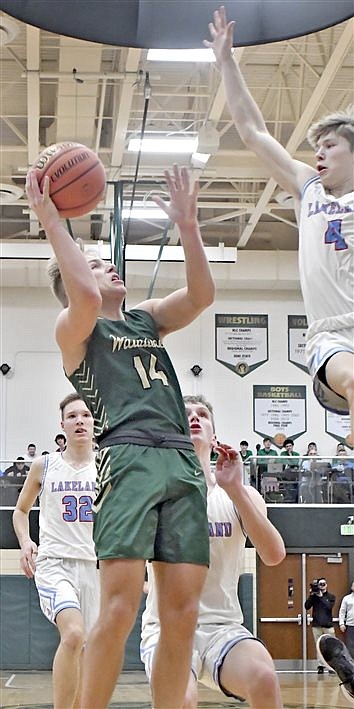 Wawasee Blows Past Lakers, Hosts Sectional Final