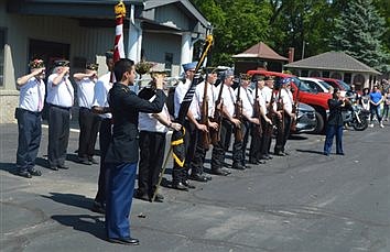 Locke Calls For Return To American Ideals During Memorial Day Ceremony At Oakwood Cemetery