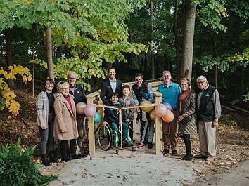 Lilly Center Hosts Ribbon-Cutting For Outdoor Classroom