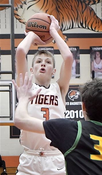 Tigers Tame Northridge In Northern Lakes Nail-Biter