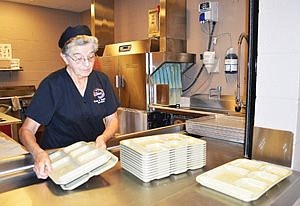 Madison Elementary Dishwasher Still Working At Age 86