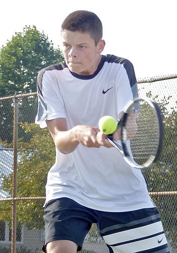 Manchester Squires Rally, Beat Triton Tennis Team