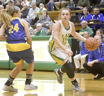 Lady Vikings Pull Away From Triton